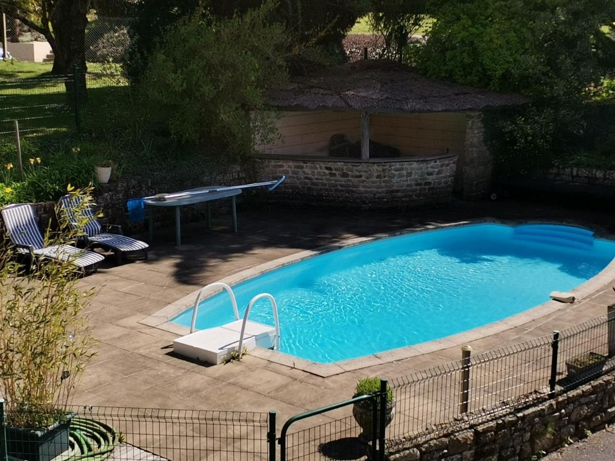 Studio Privatif Et Sa Piscine Aux Agapanthes De Cromel - Le Mont Saint-Michel Βίλα Εξωτερικό φωτογραφία